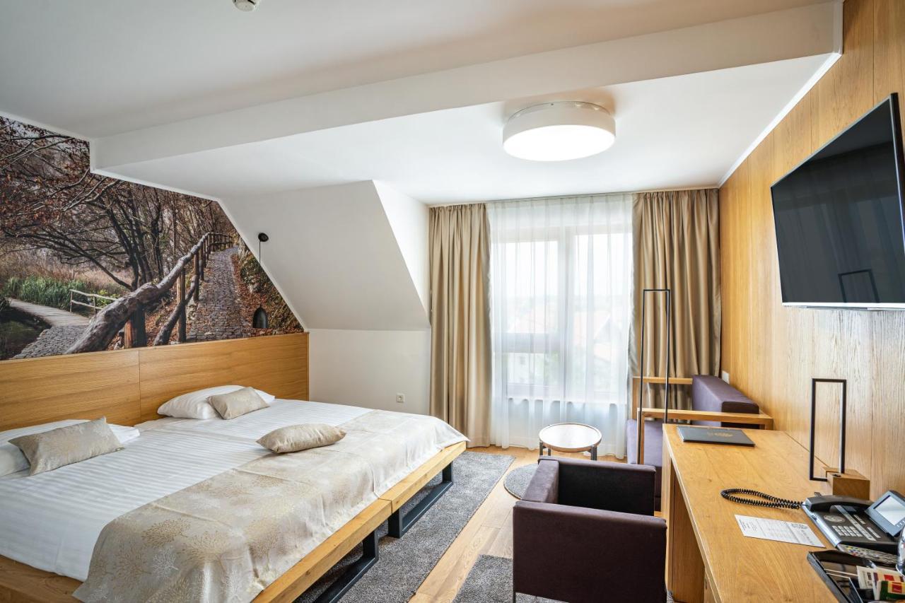 Hotel Palcich Čatrnja Esterno foto